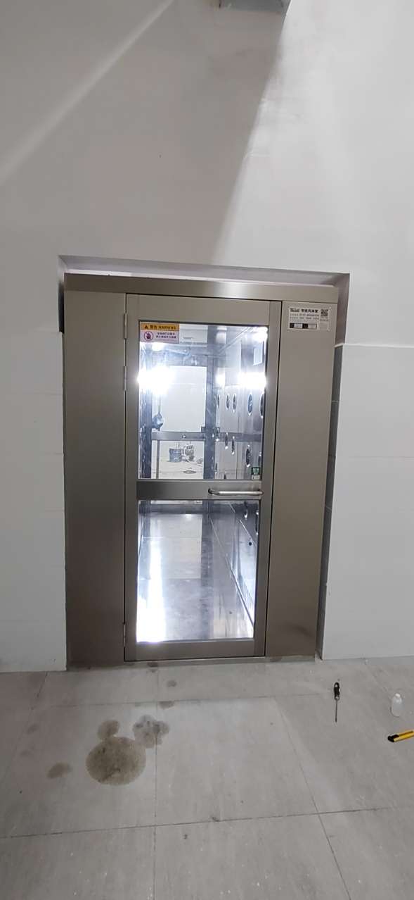 山東國風空調工程有限公司風淋室安裝